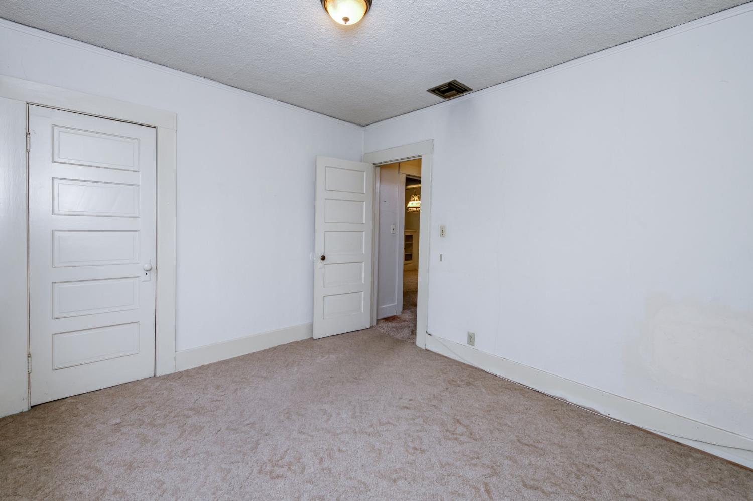 1036 E Cornell Ave, Fresno, CA 93704