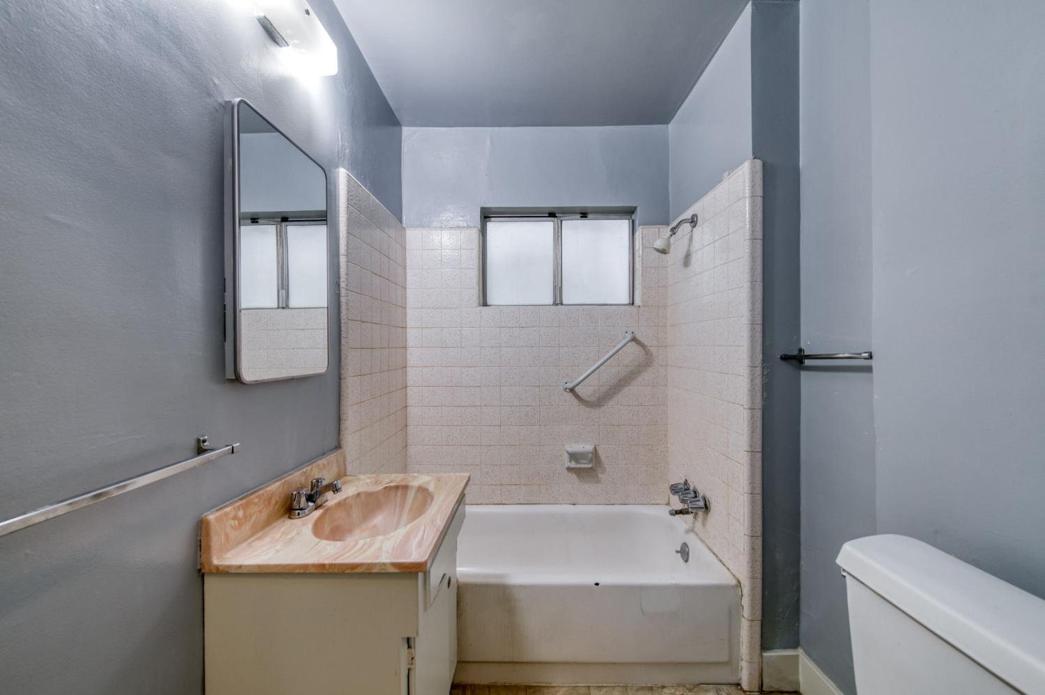 1036 E Cornell Ave, Fresno, CA 93704