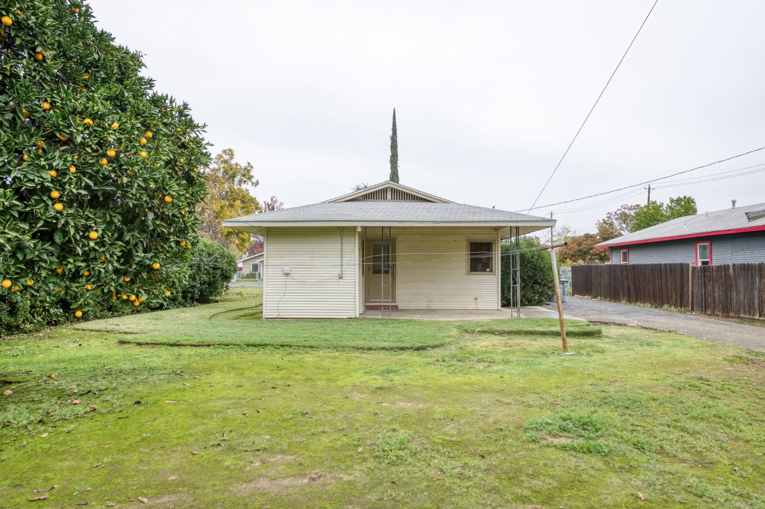 1036 E Cornell Ave, Fresno, CA 93704