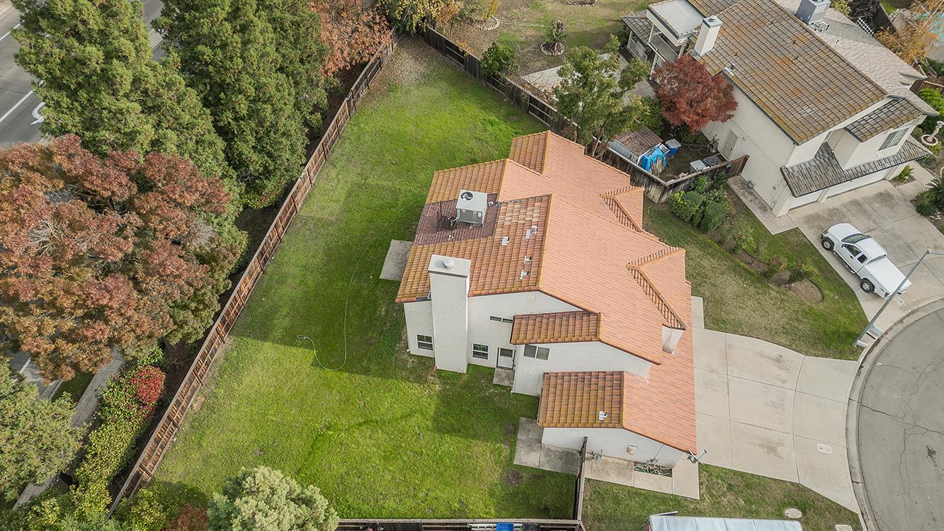 9659 N Shenandoah Ln, Fresno, CA 93720