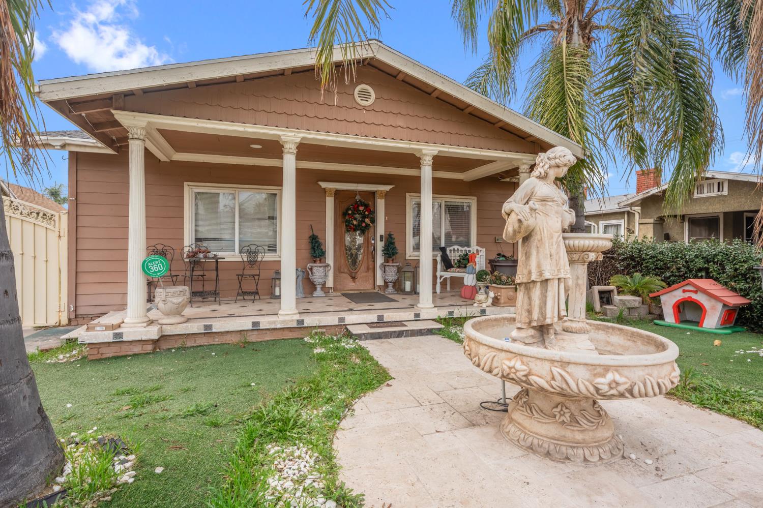 1283 N Calaveras St, Fresno, CA 93728