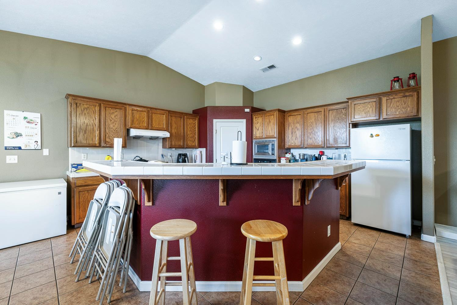 5787 E Byrd Ave, Fresno, CA 93727