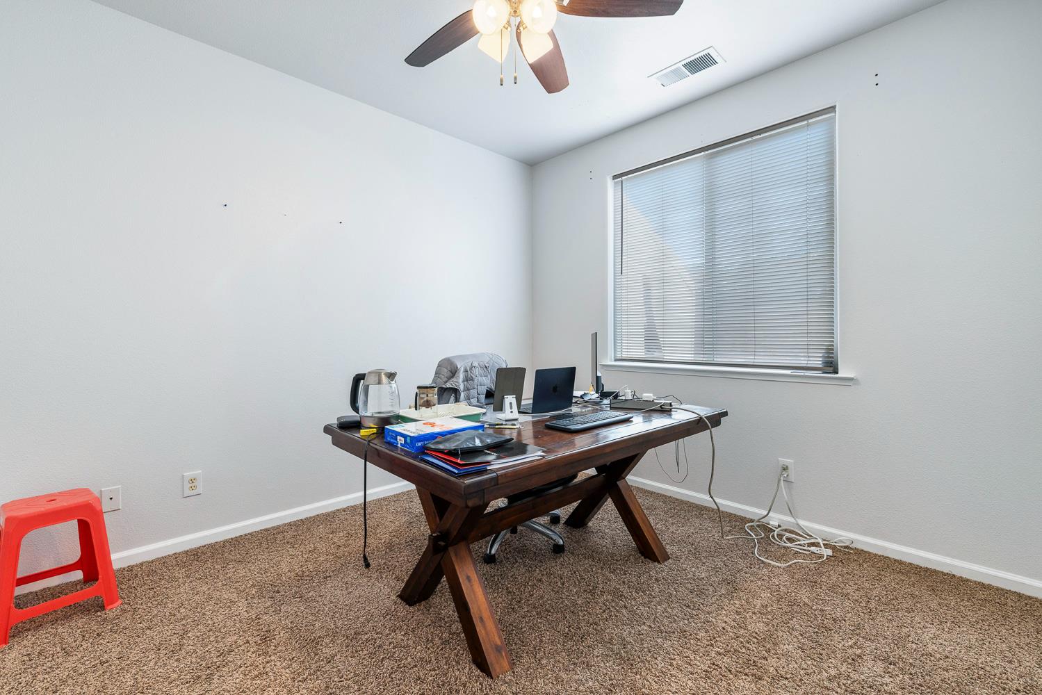 5787 E Byrd Ave, Fresno, CA 93727