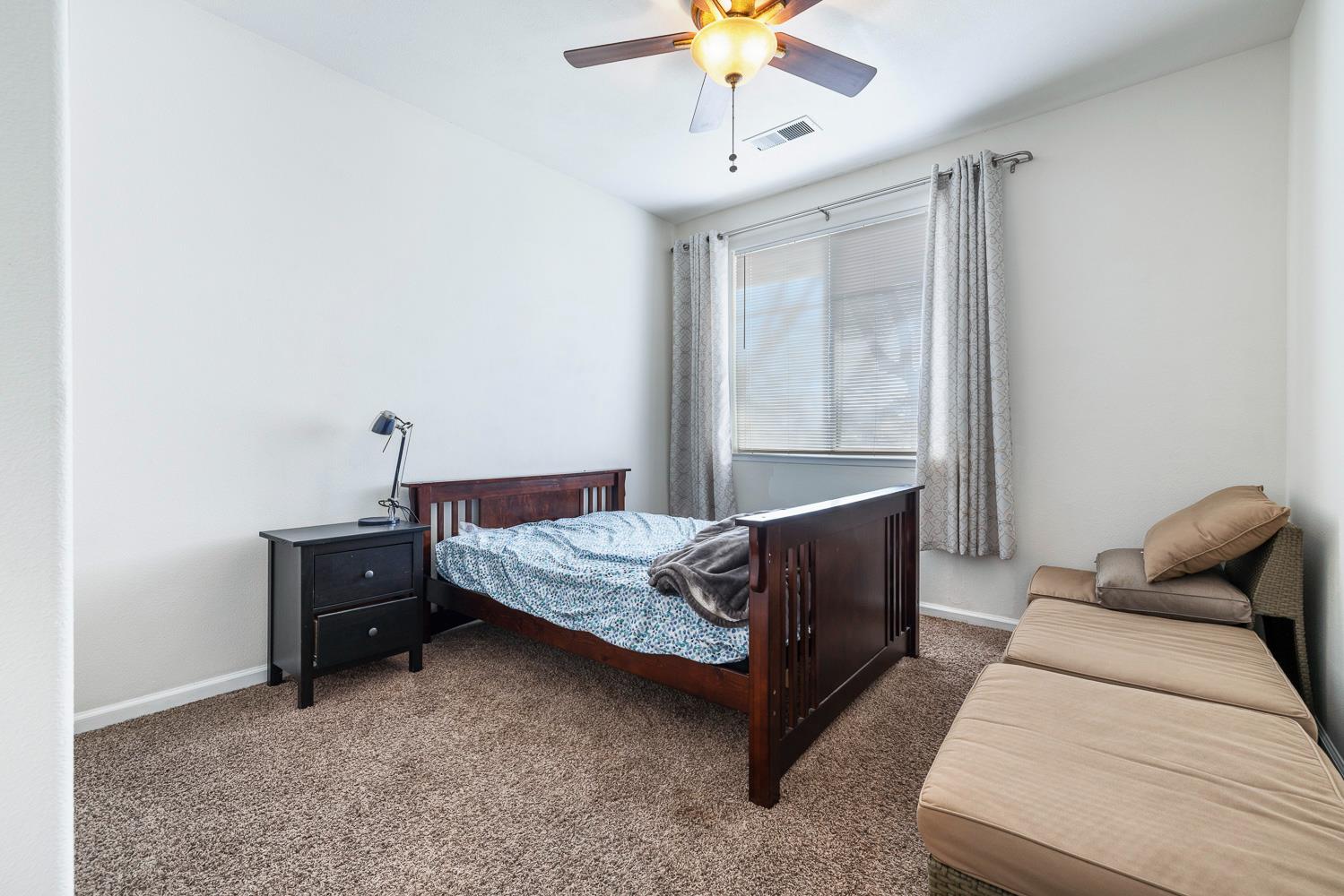 5787 E Byrd Ave, Fresno, CA 93727