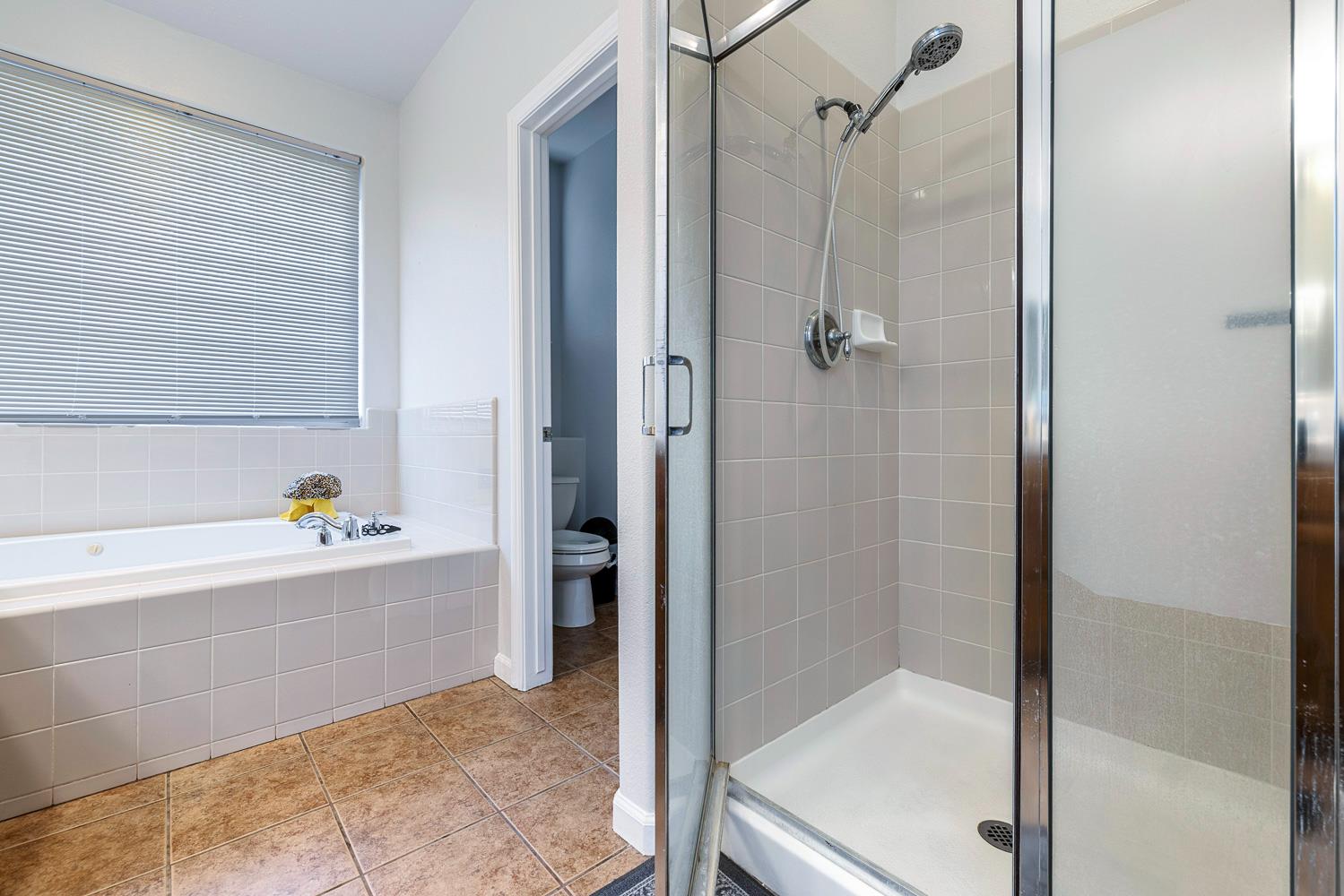 5787 E Byrd Ave, Fresno, CA 93727