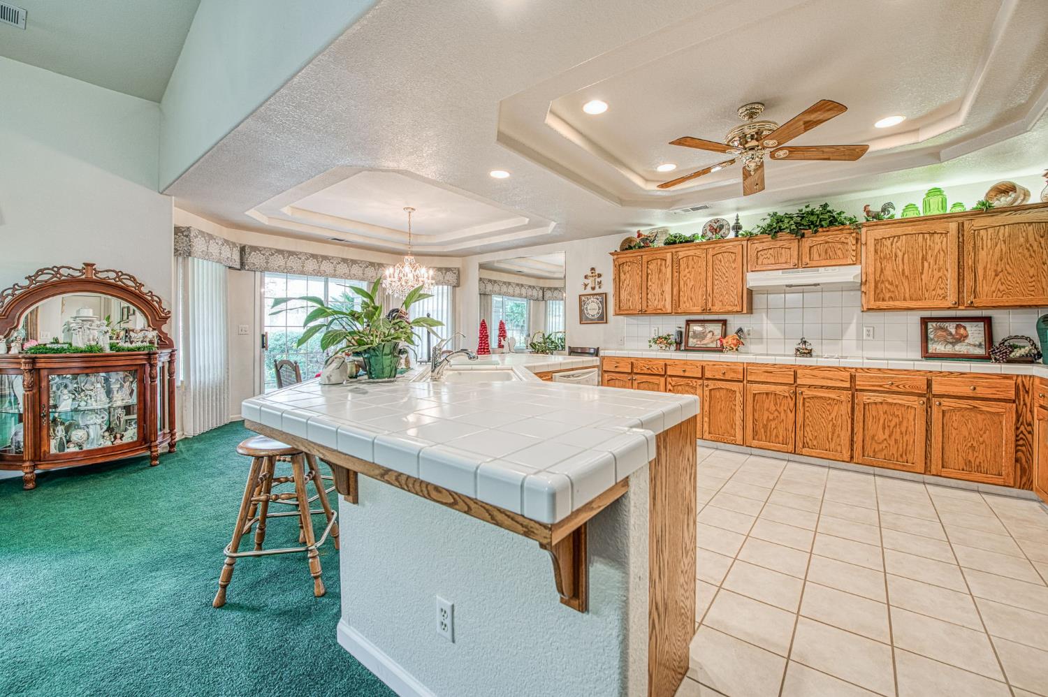 2196 W Beechwood Ave, Fresno, CA 93711