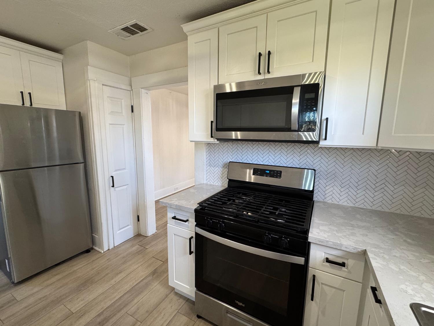 3459 E Lowe Ave, Fresno, CA 93702