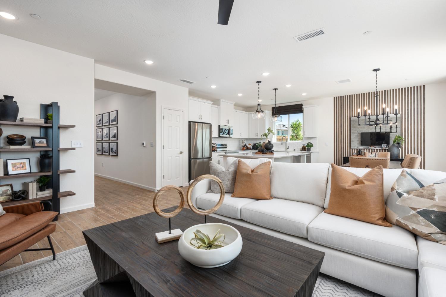 6711 E Home Ave, Fresno, CA 93727