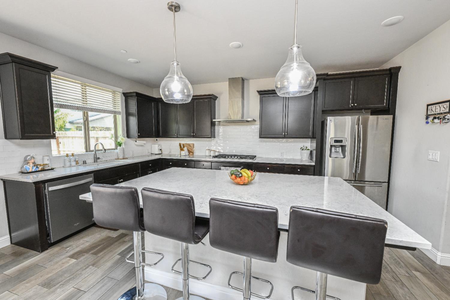 2833 N Armstrong Ave, Fresno, CA 93727