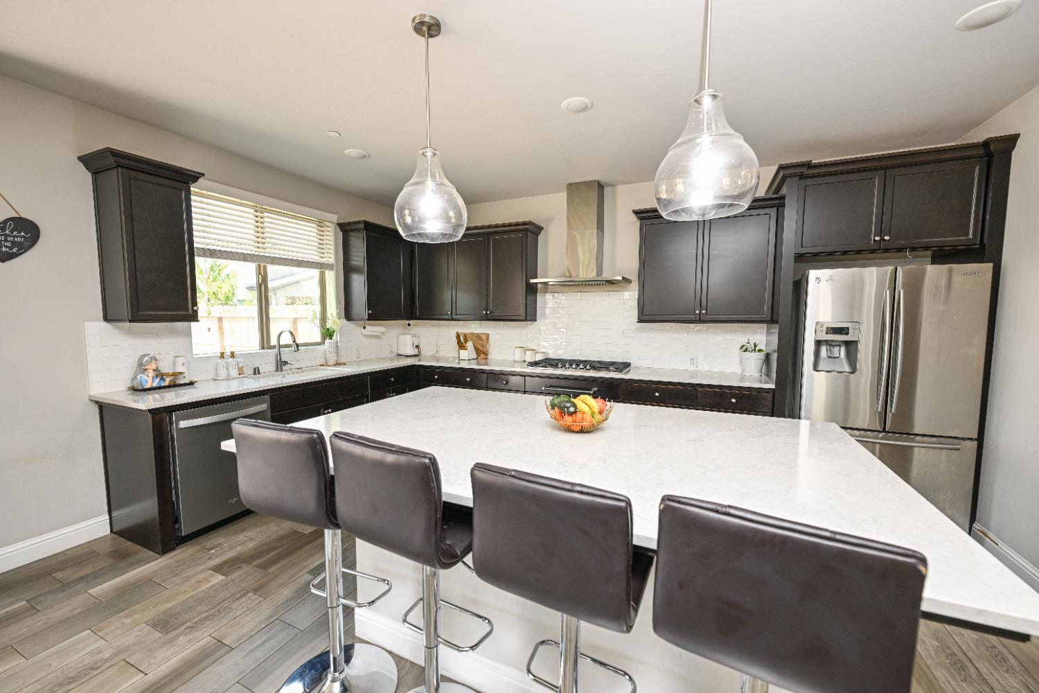 2833 N Armstrong Ave, Fresno, CA 93727