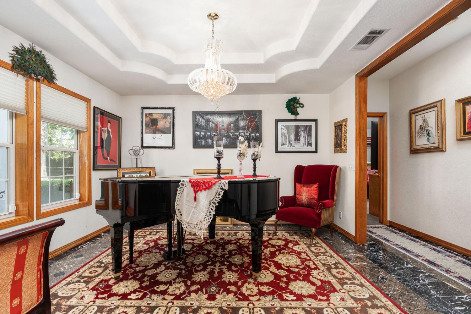 7207 E Bremer Ave, Fresno, CA 93737