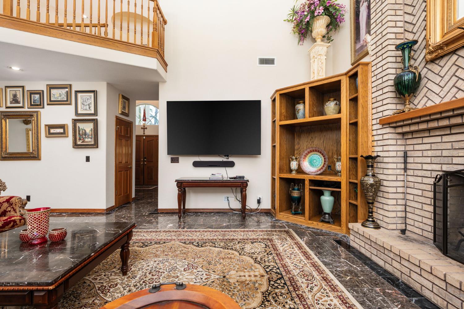 7207 E Bremer Ave, Fresno, CA 93737