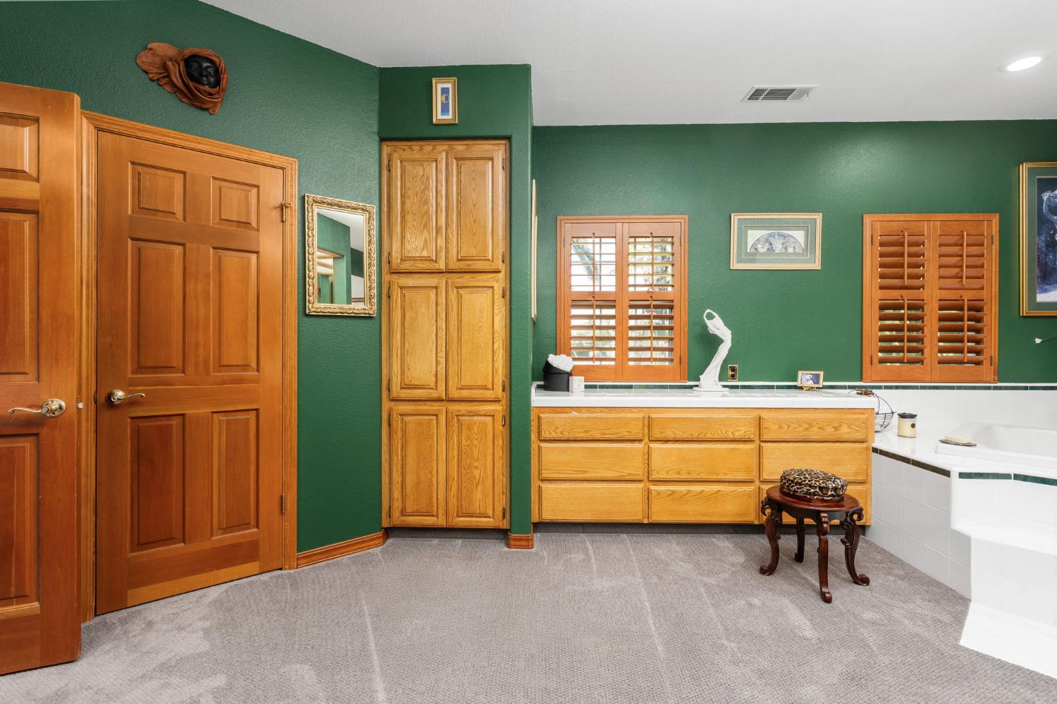 7207 E Bremer Ave, Fresno, CA 93737