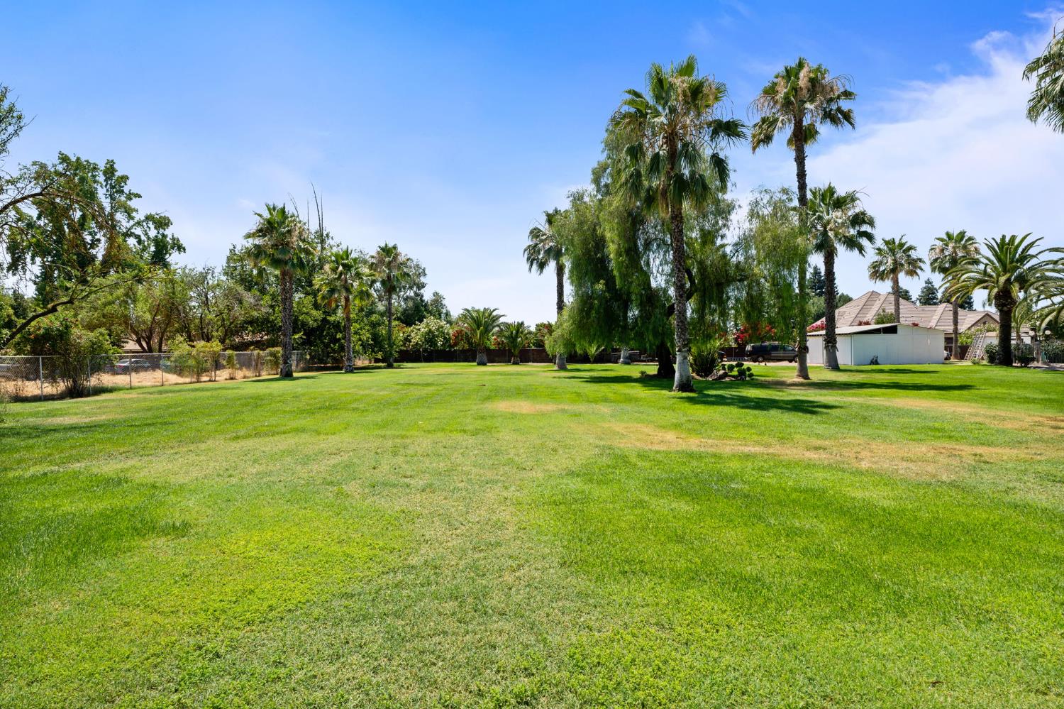 7207 E Bremer Ave, Fresno, CA 93737