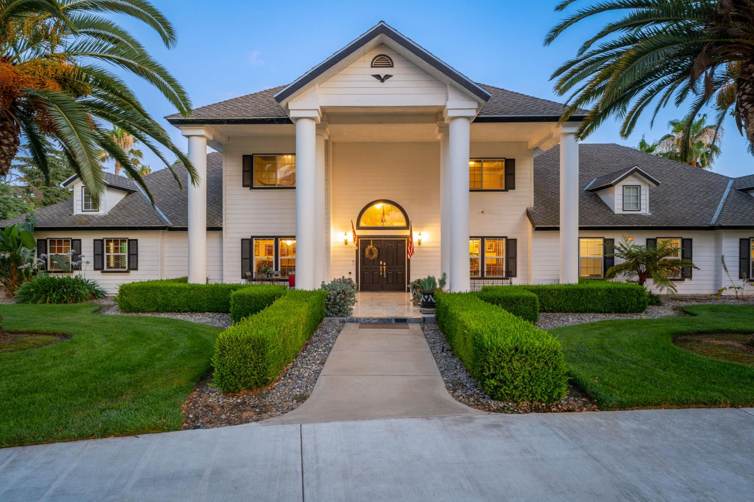 7207 E Bremer Ave, Fresno, CA 93737