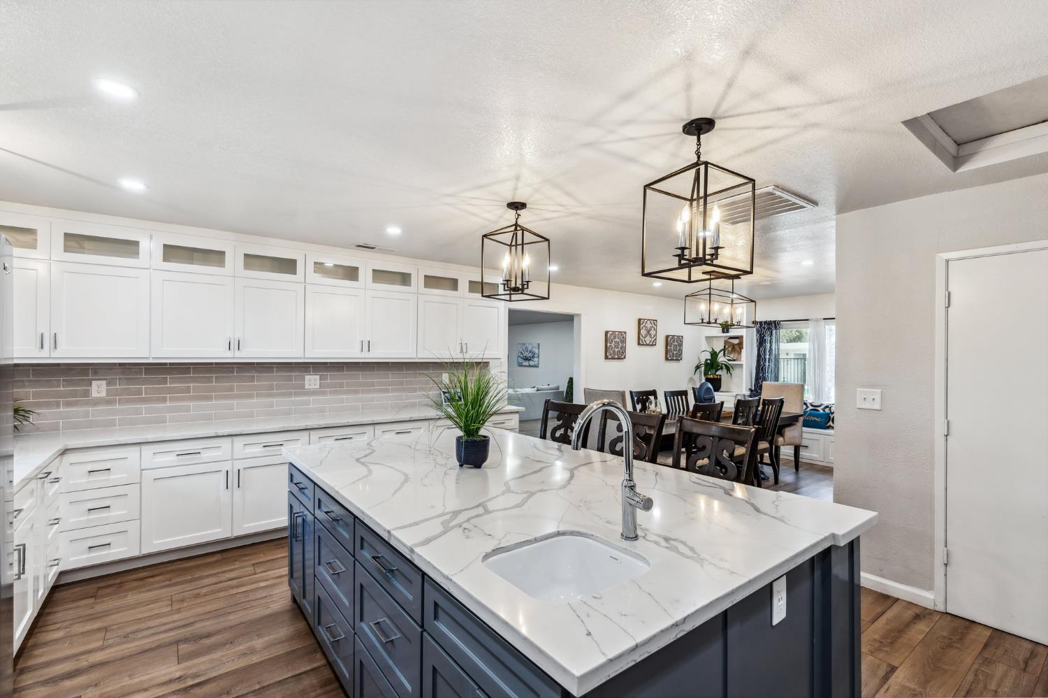 4341 W Dakota Ave, Fresno, CA 93722