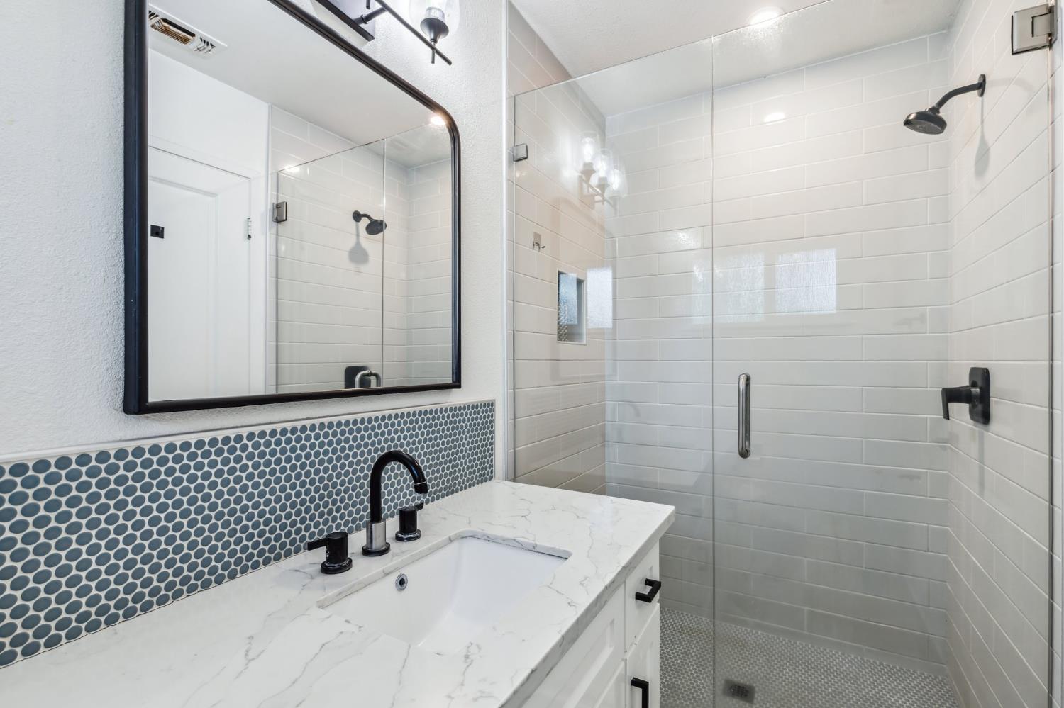 4341 W Dakota Ave, Fresno, CA 93722