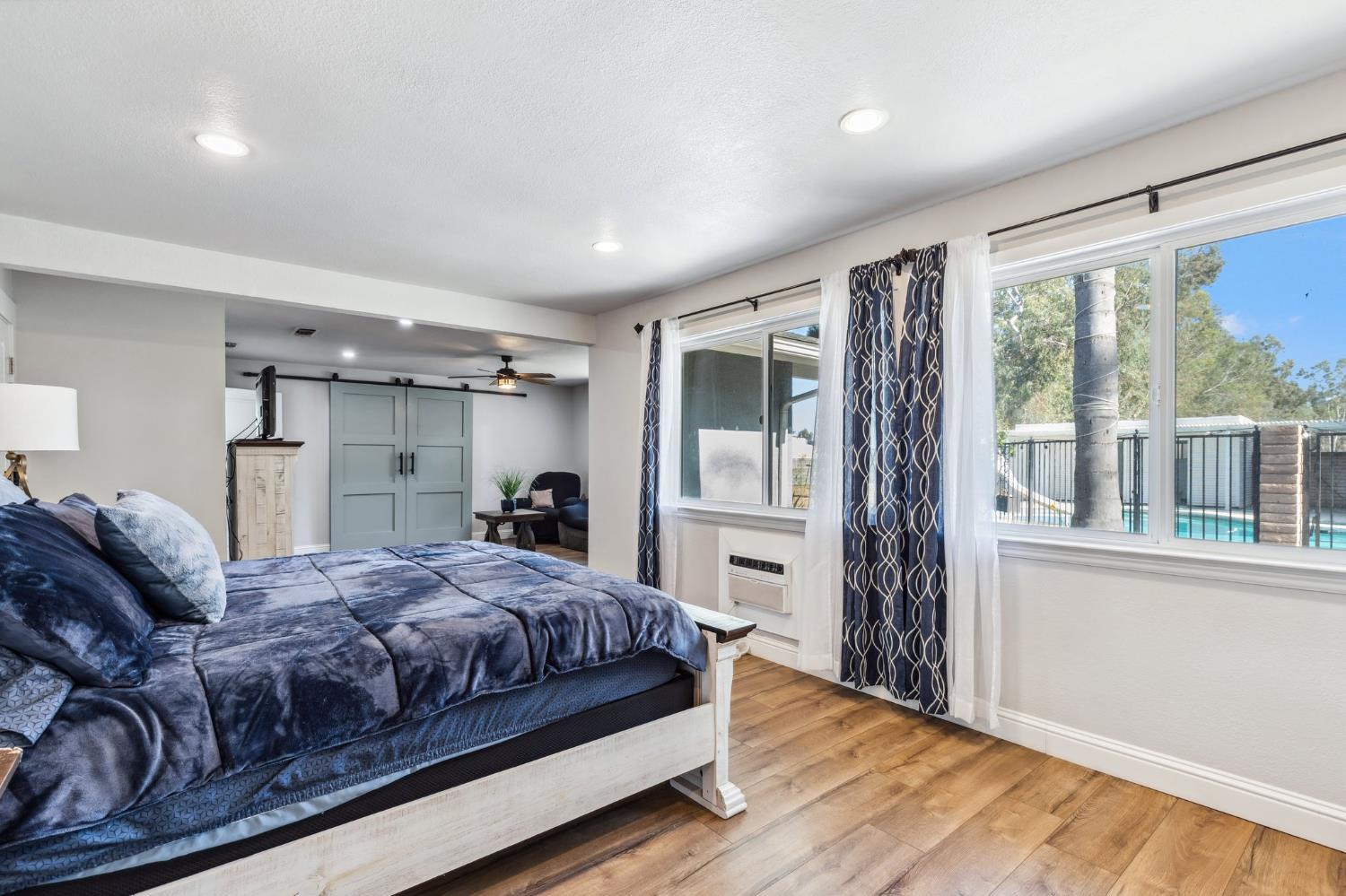 4341 W Dakota Ave, Fresno, CA 93722