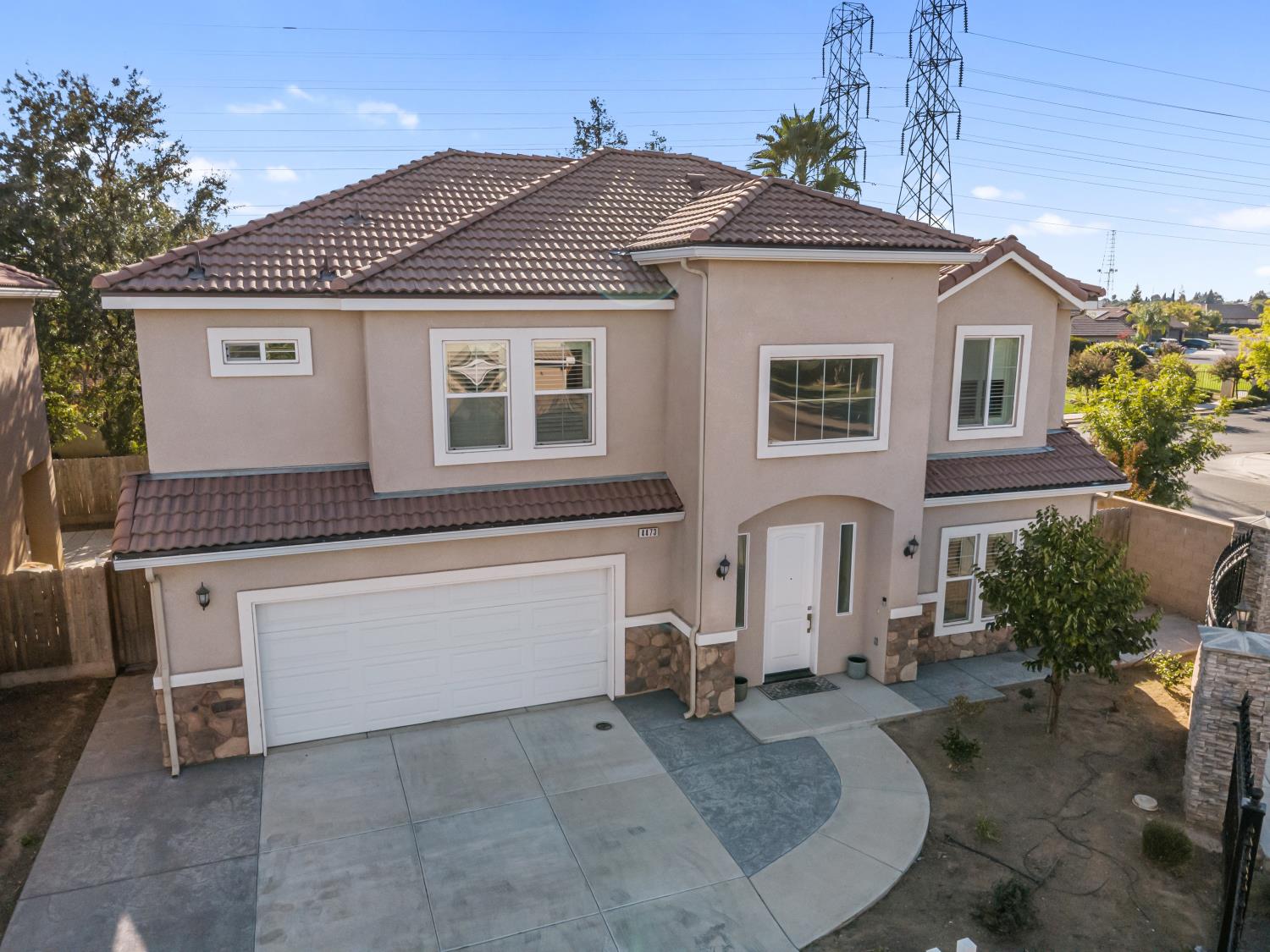 4473 W Langden Dr, Fresno, CA 93722