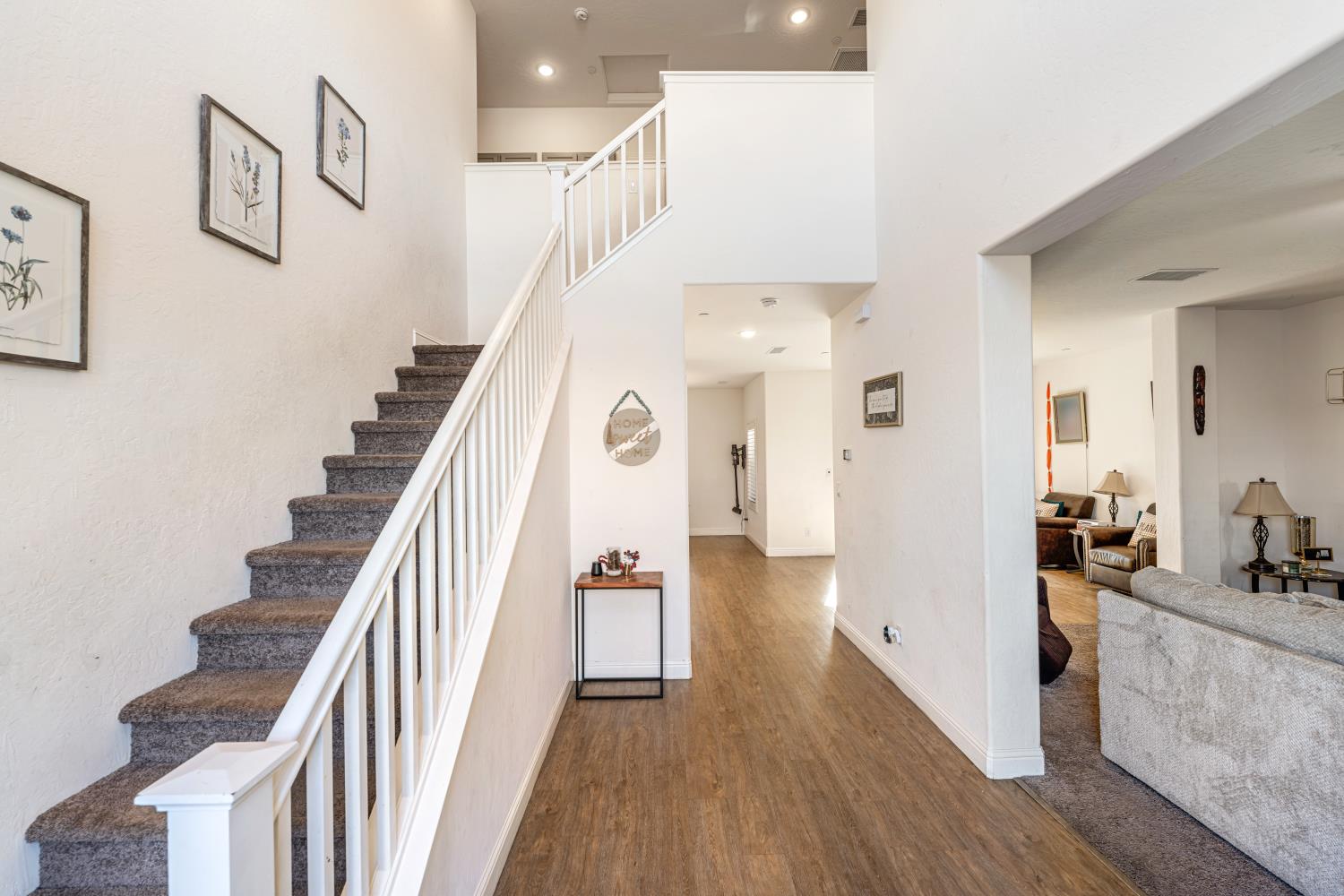 4473 W Langden Dr, Fresno, CA 93722