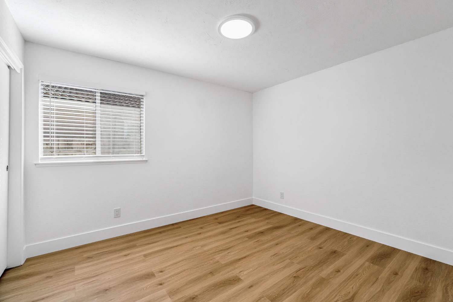 4376 W Cardiff Ave, Fresno, CA 93722