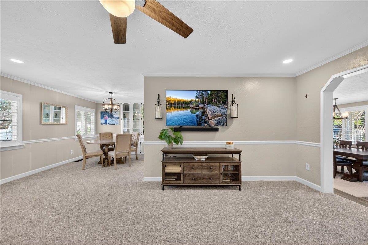 1544 N De Wolf Ave, Fresno, CA 93737