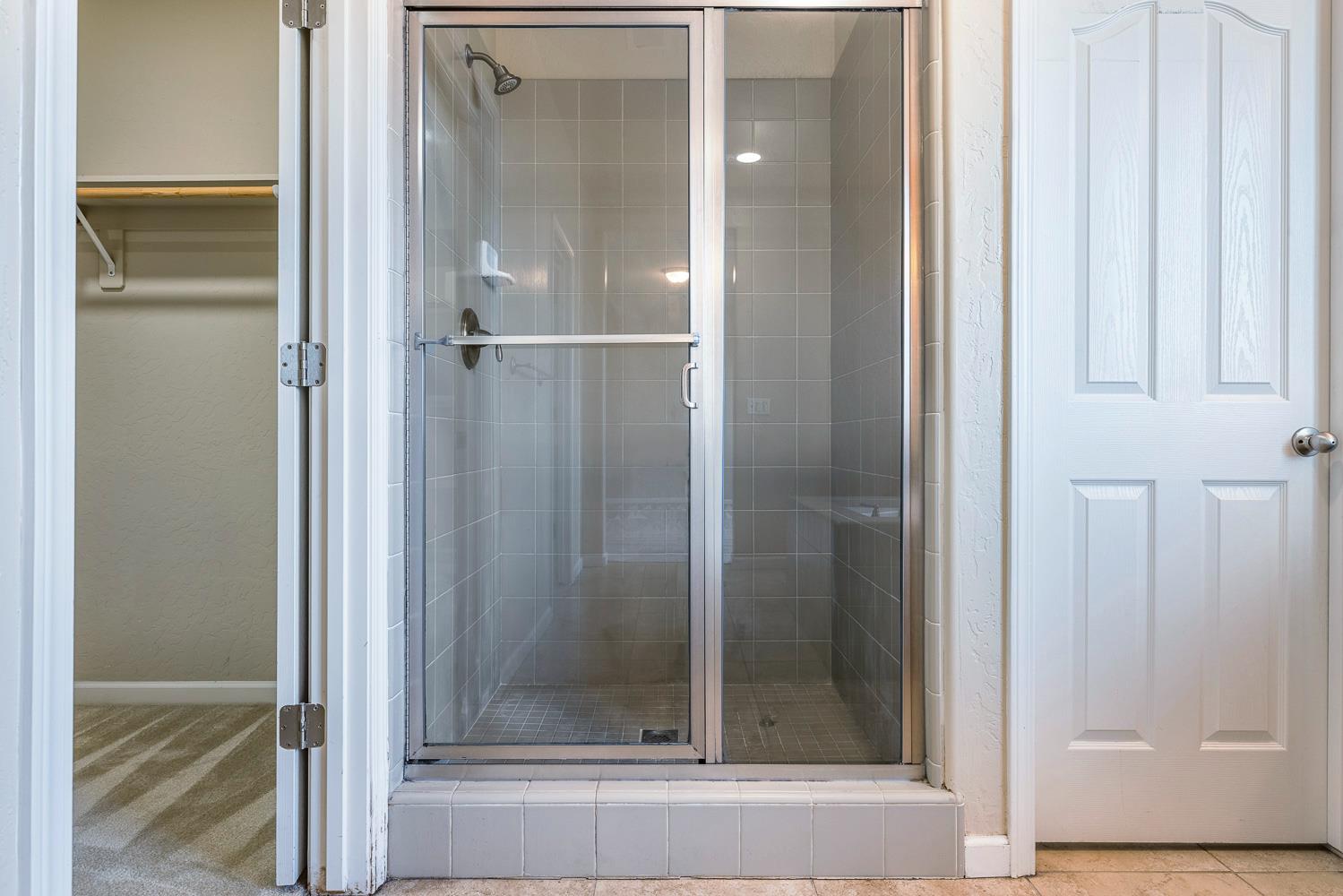 10612 N Dearing Ave, Fresno, CA 93730