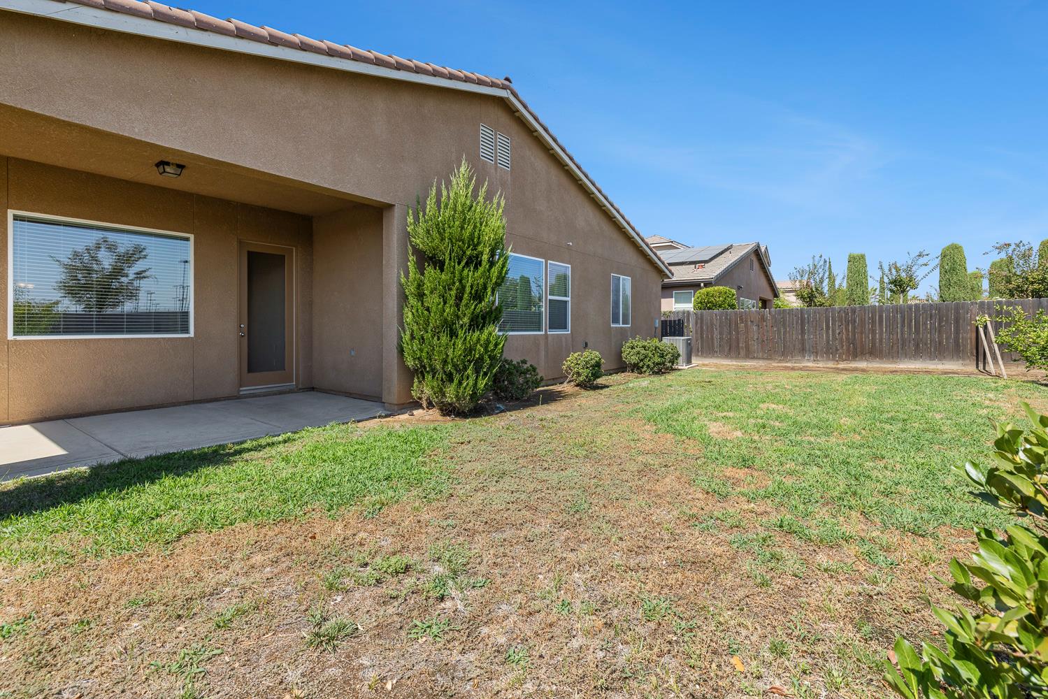 10612 N Dearing Ave, Fresno, CA 93730