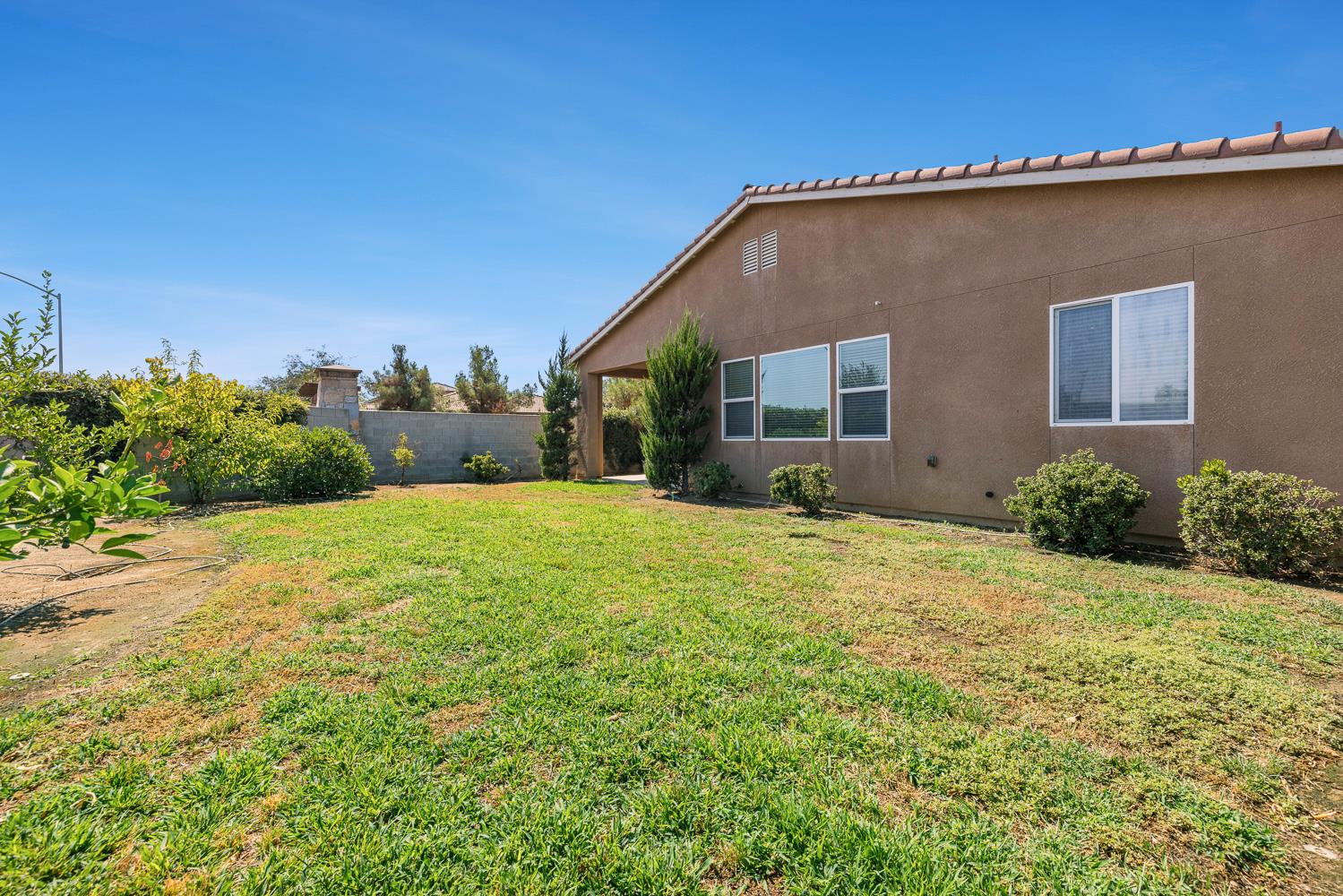 10612 N Dearing Ave, Fresno, CA 93730