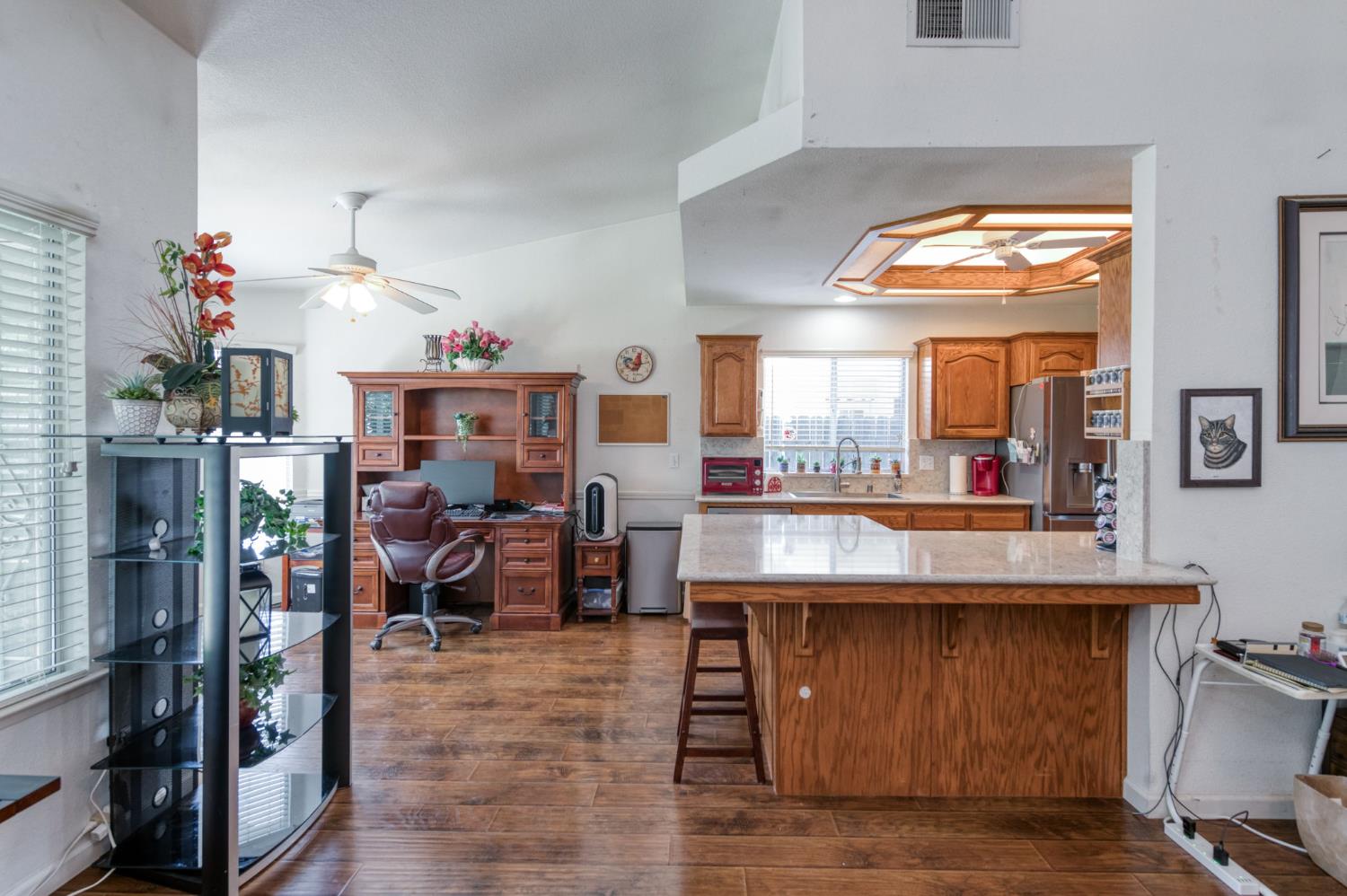 5817 W Corona Ave, Fresno, CA 93722