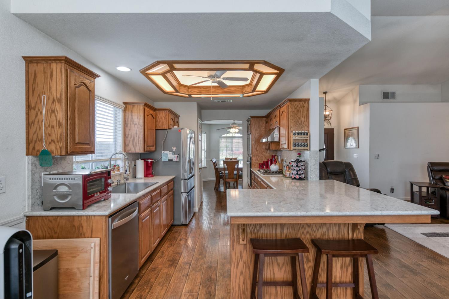 5817 W Corona Ave, Fresno, CA 93722