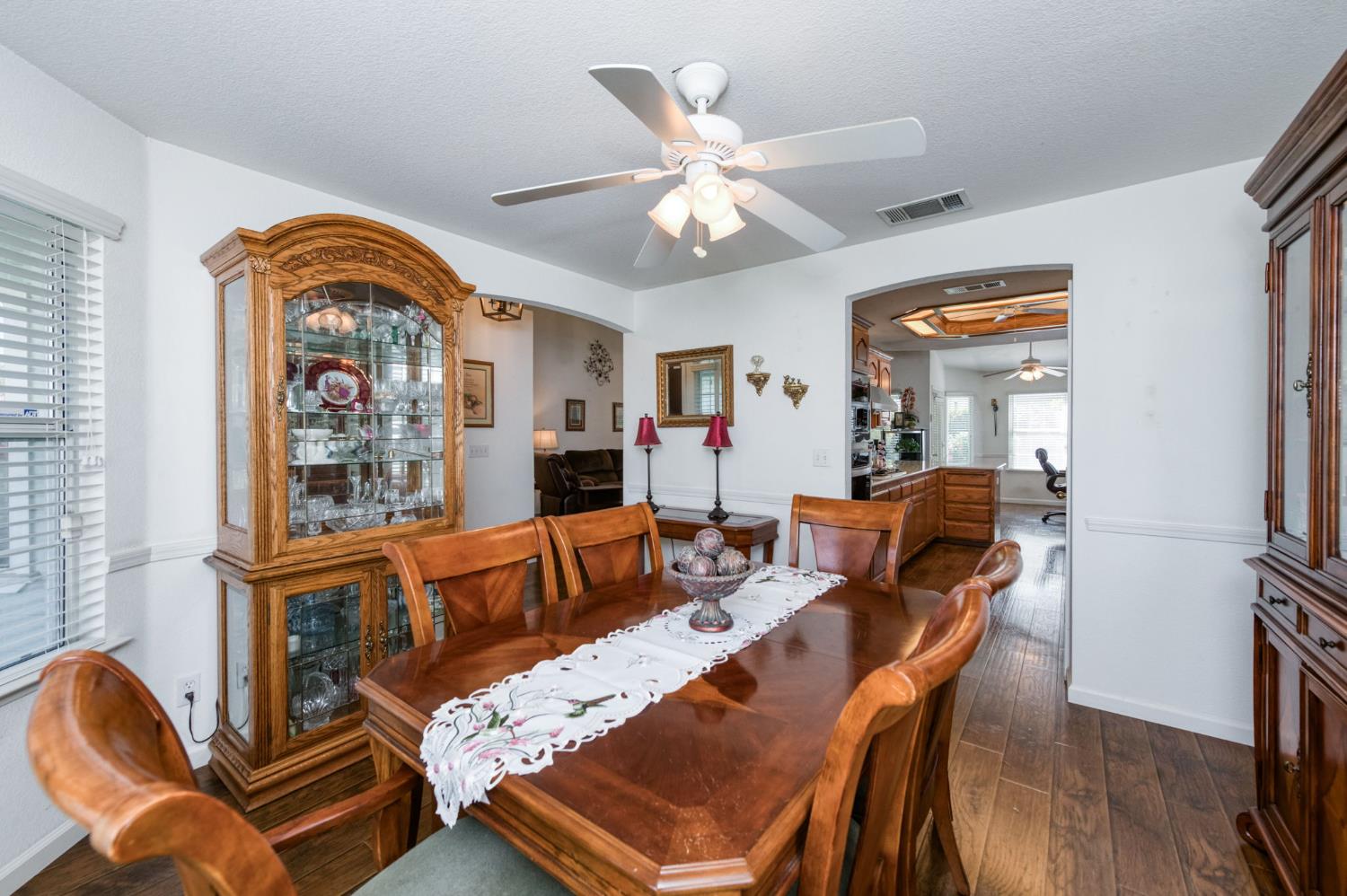 5817 W Corona Ave, Fresno, CA 93722