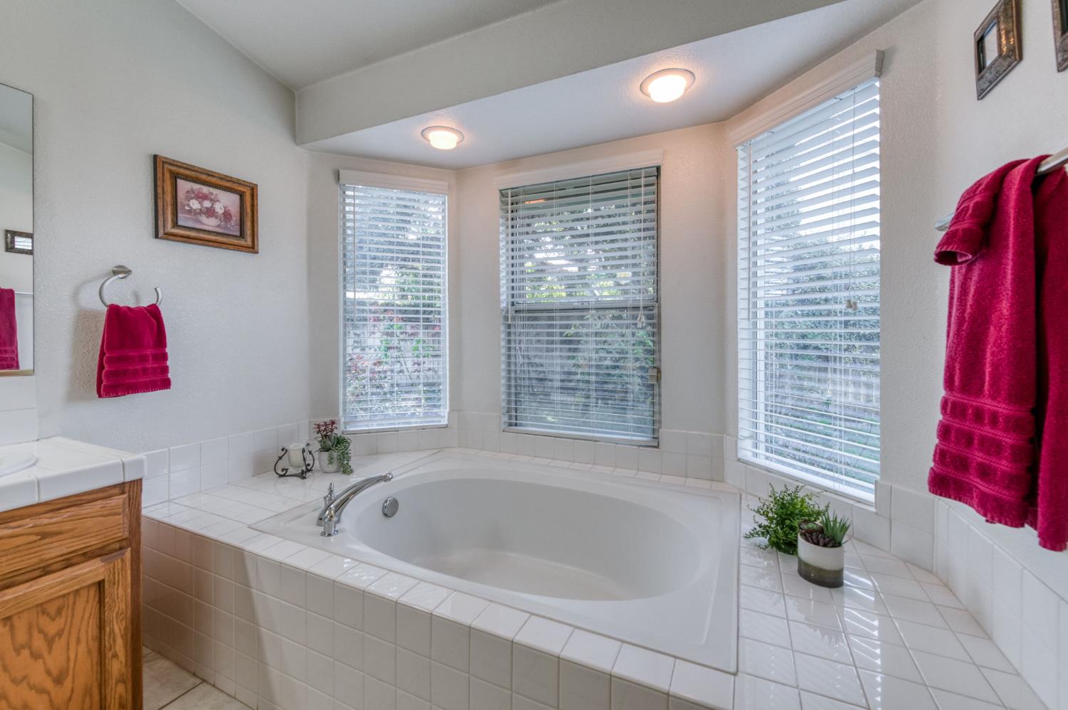 5817 W Corona Ave, Fresno, CA 93722