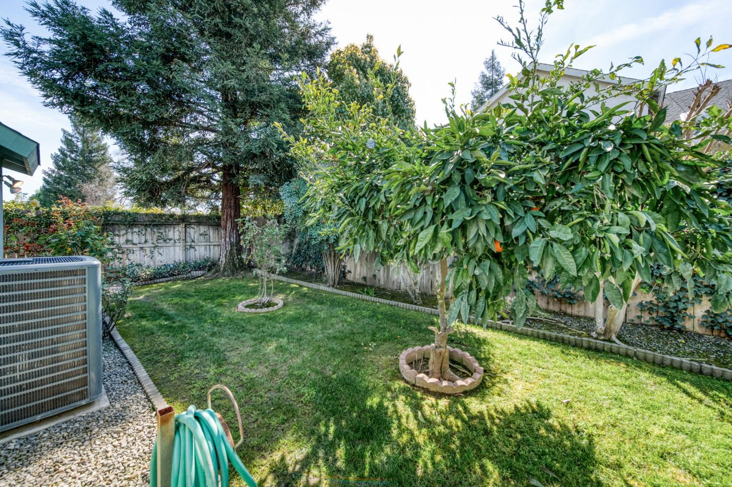 5817 W Corona Ave, Fresno, CA 93722