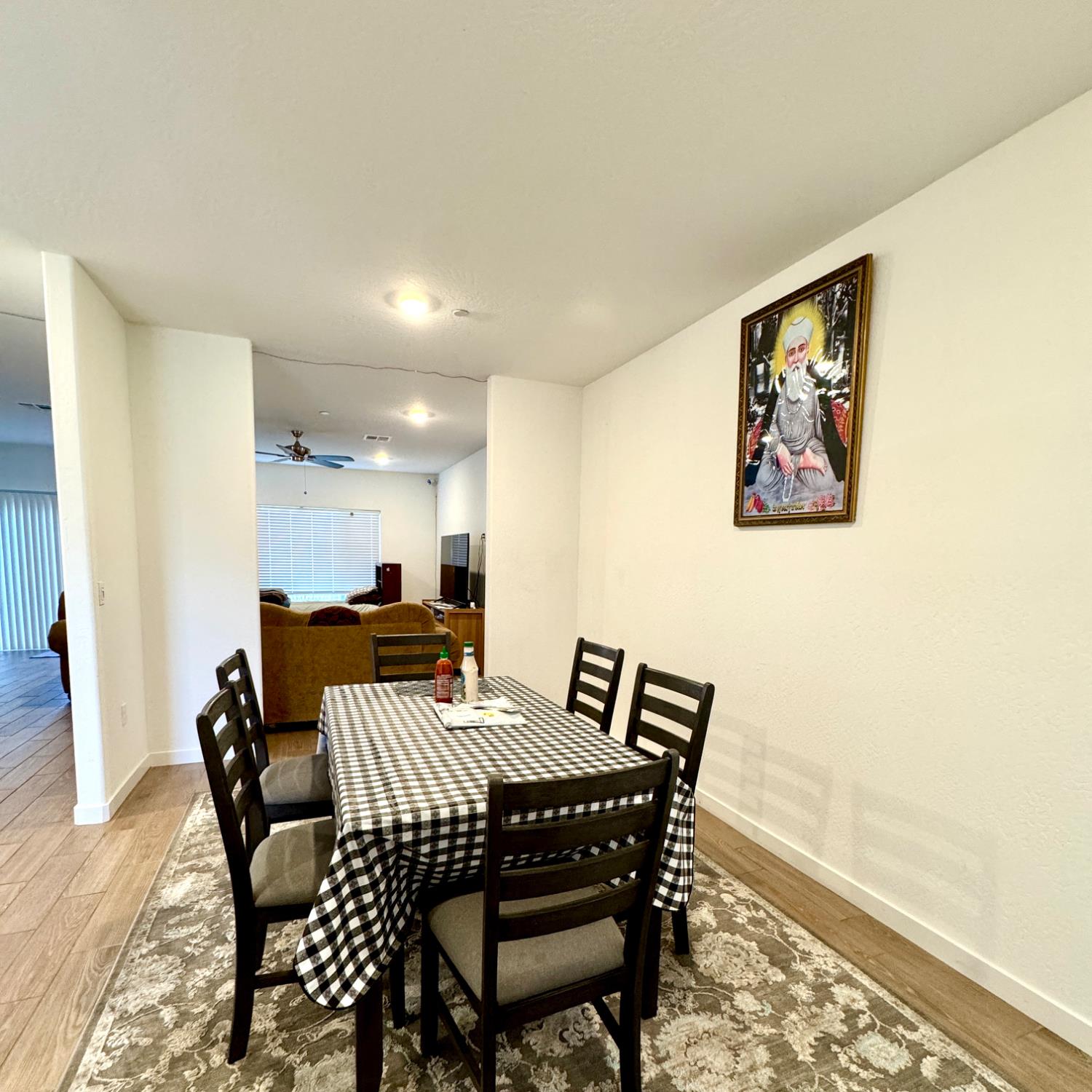 7012 W Donner Ave, Fresno, CA 93723