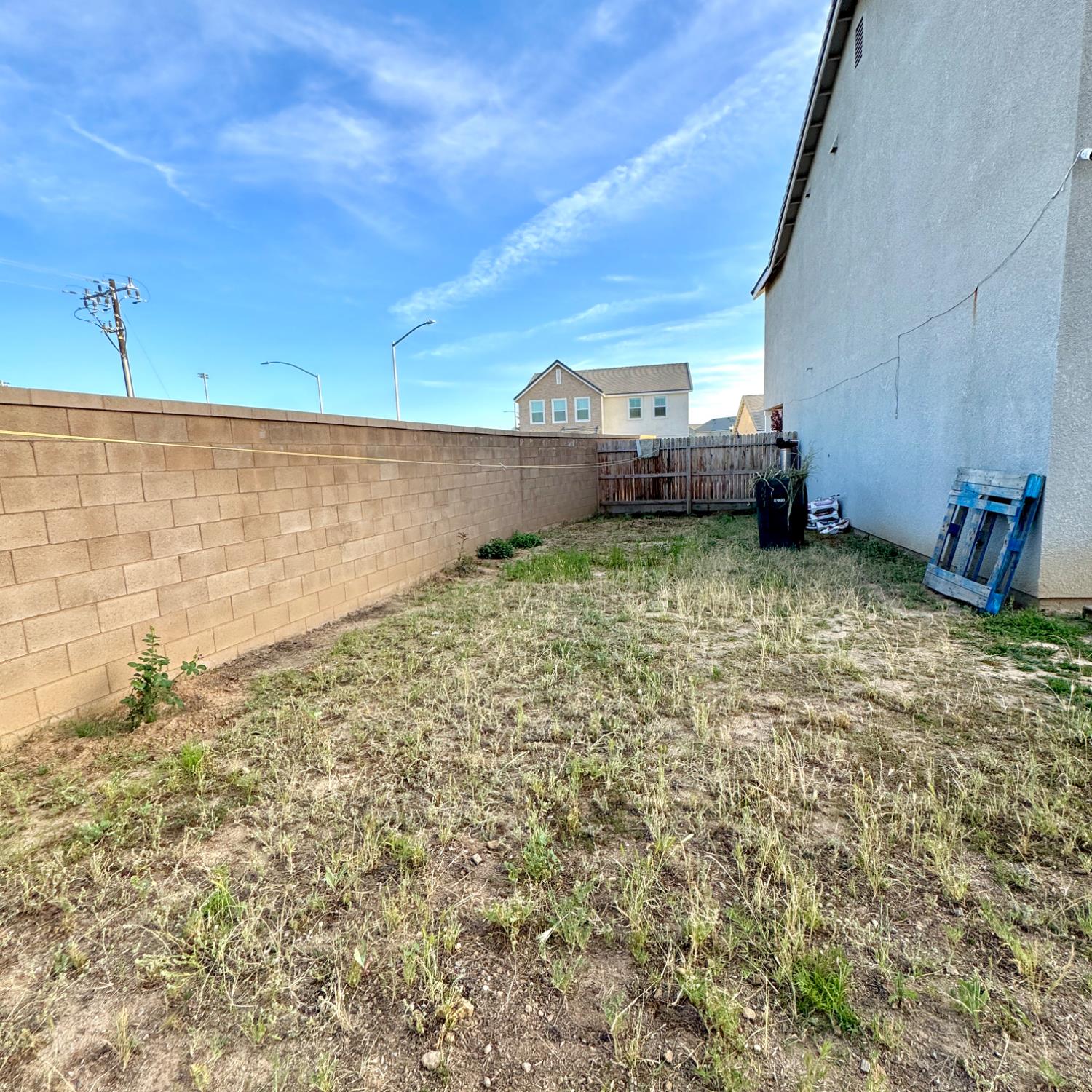 7012 W Donner Ave, Fresno, CA 93723