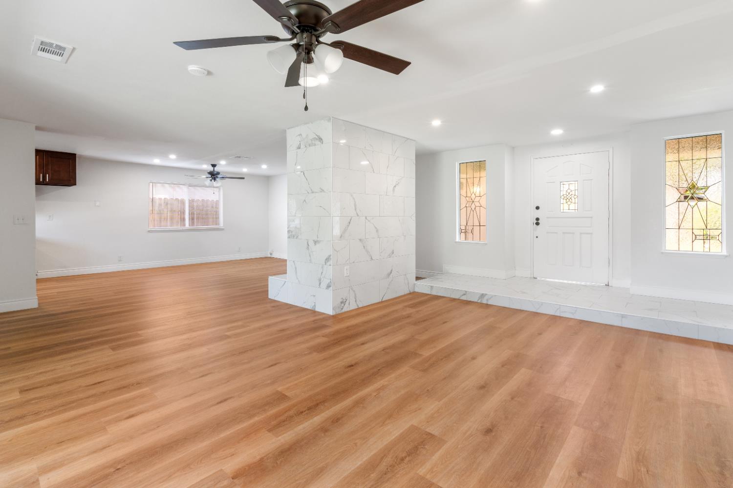 5167 E Dwight Way, Fresno, CA 93727