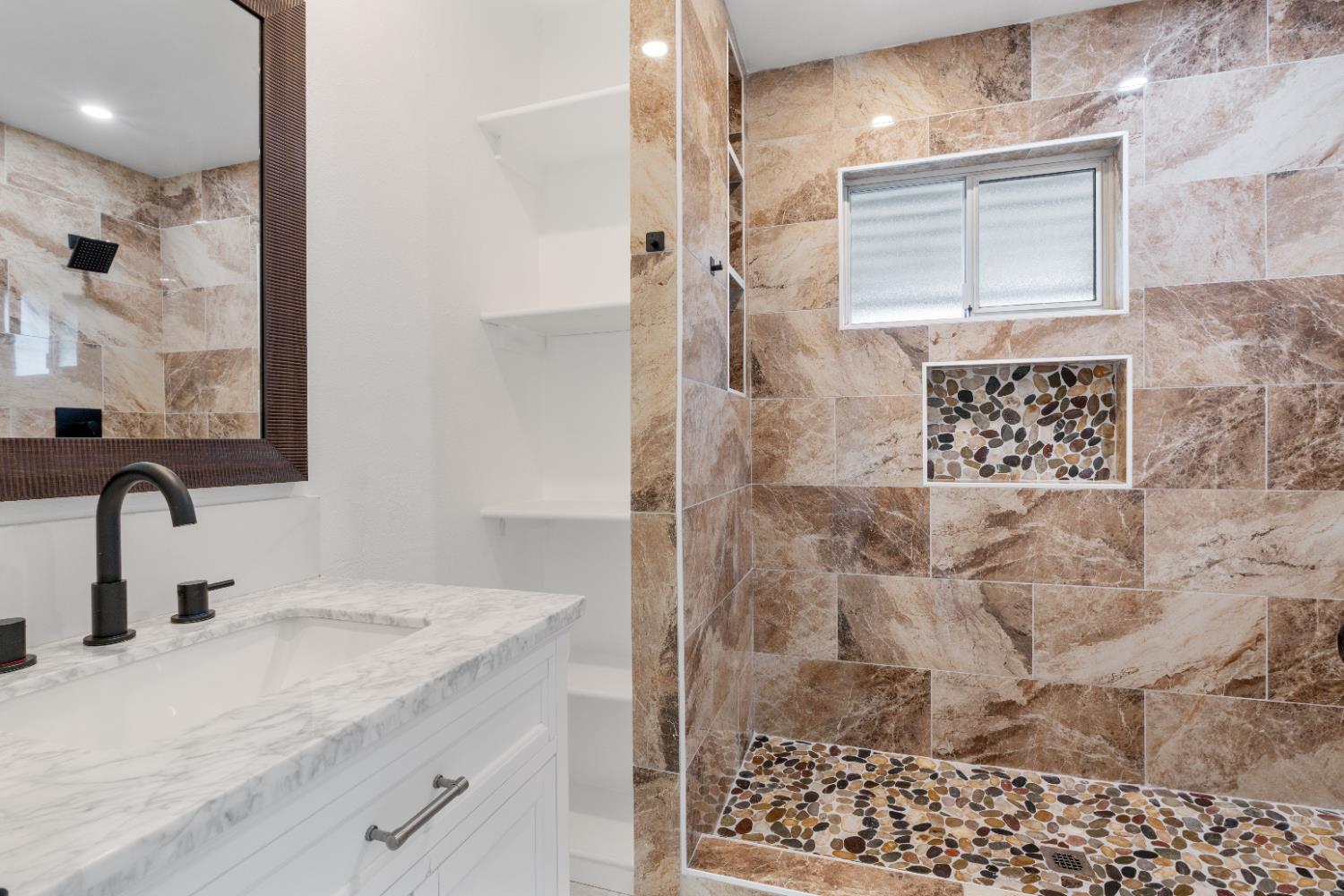 5167 E Dwight Way, Fresno, CA 93727