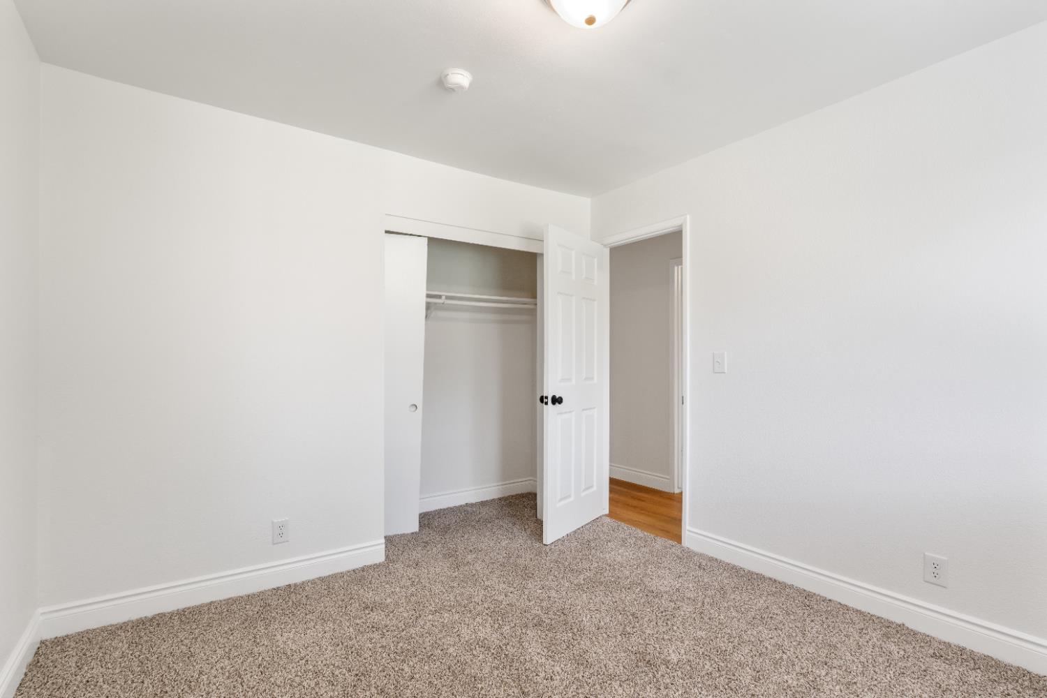 5167 E Dwight Way, Fresno, CA 93727