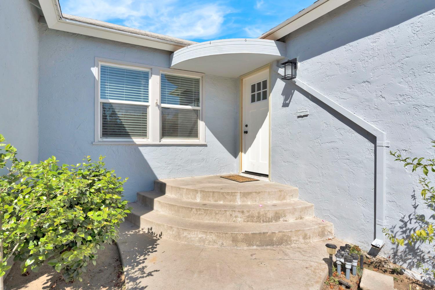 1631 N Harrison, Fresno, CA 93704