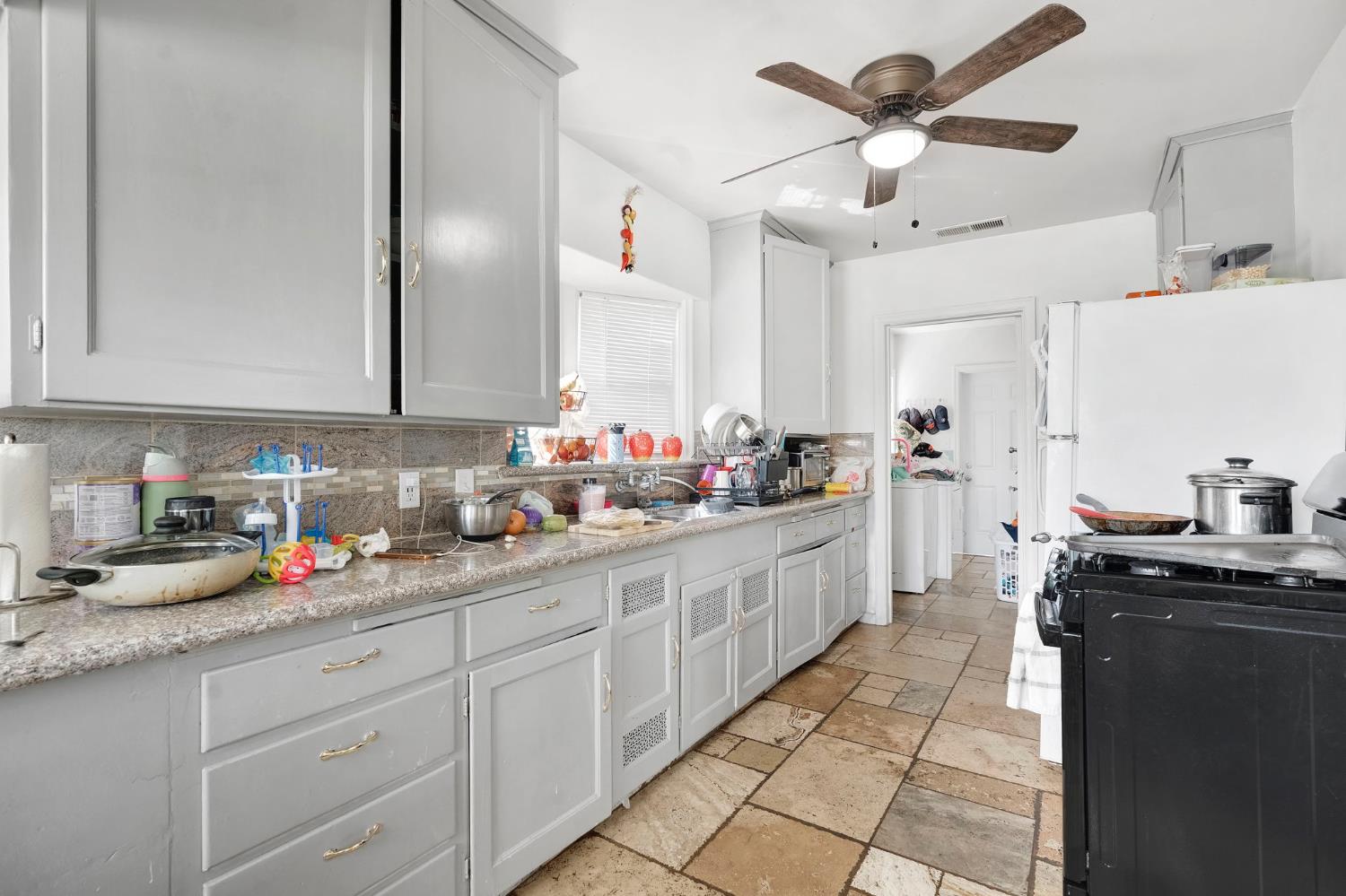 1631 N Harrison, Fresno, CA 93704