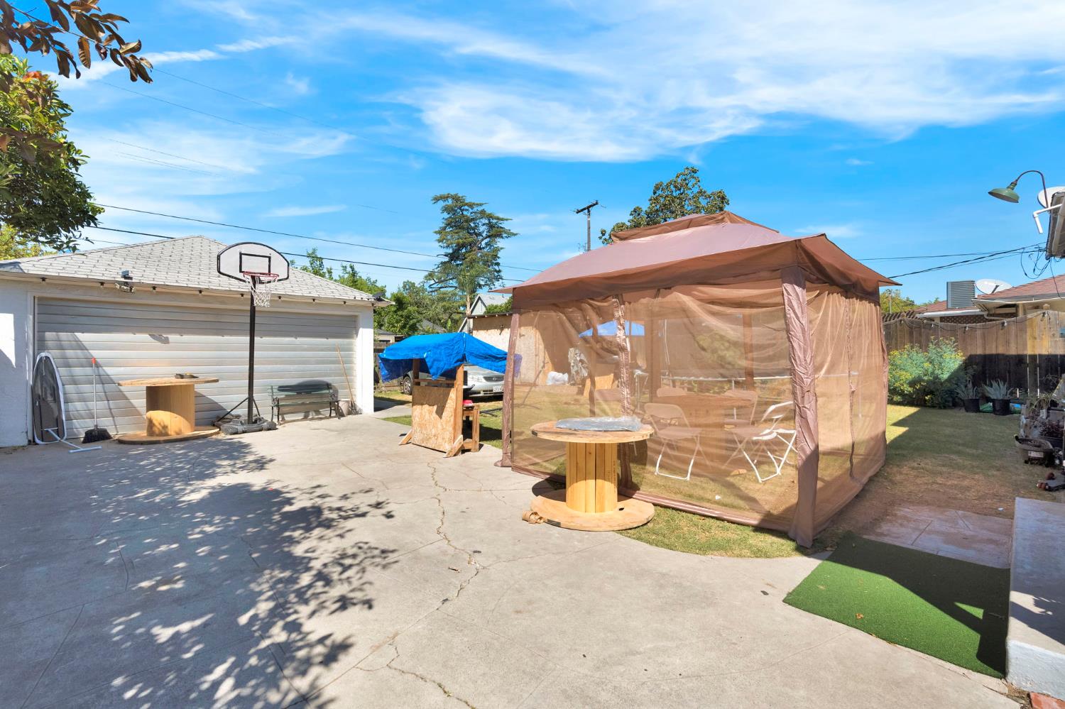 1631 N Harrison, Fresno, CA 93704