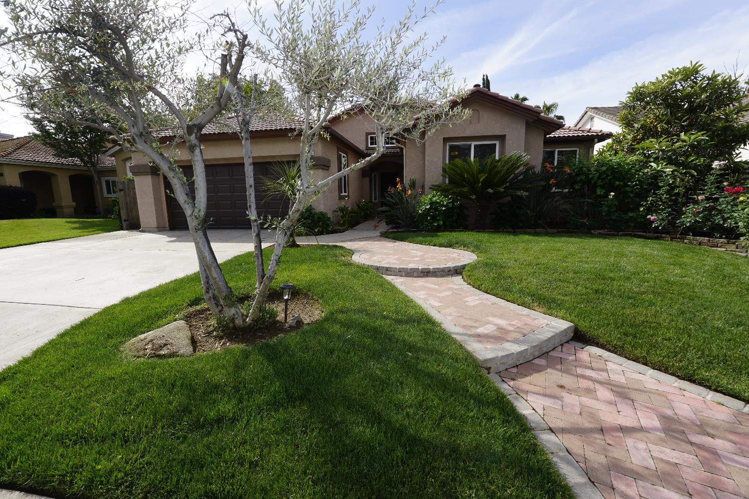 5919 W Chennault Ave, Fresno, CA 93722