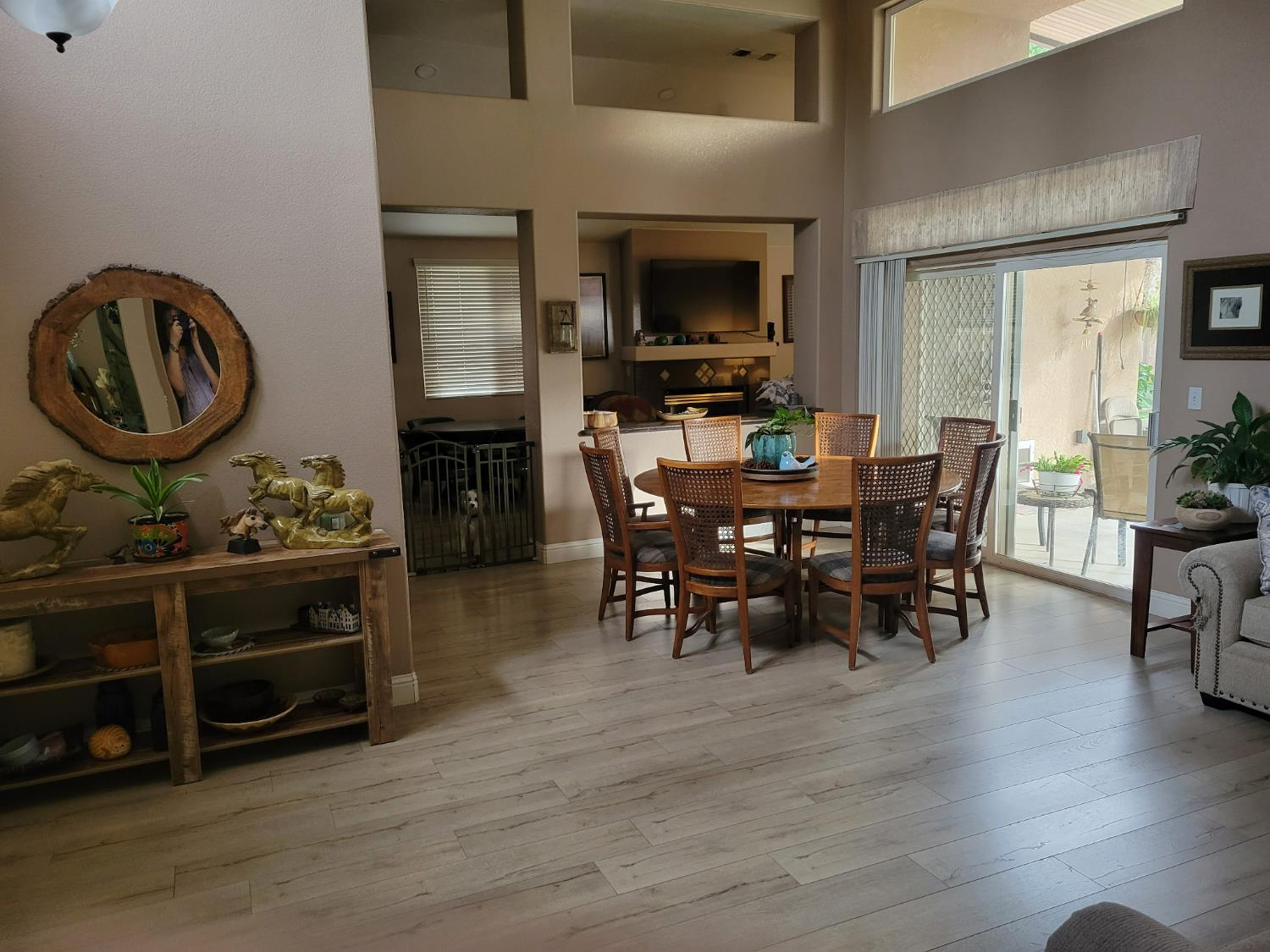 5919 W Chennault Ave, Fresno, CA 93722