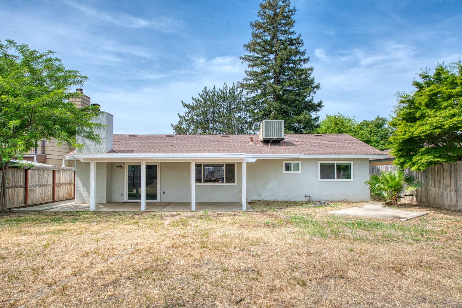 8228 N Calaveras St, Fresno, CA 93711