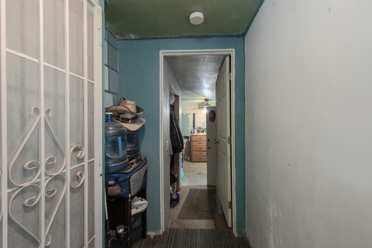 3829 E Iowa Ave, Fresno, CA 93702