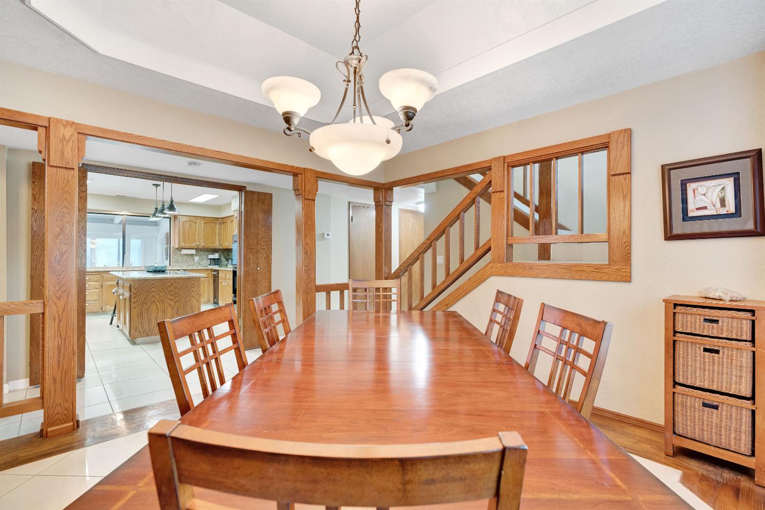 327 E Audubon Dr, Fresno, CA 93720