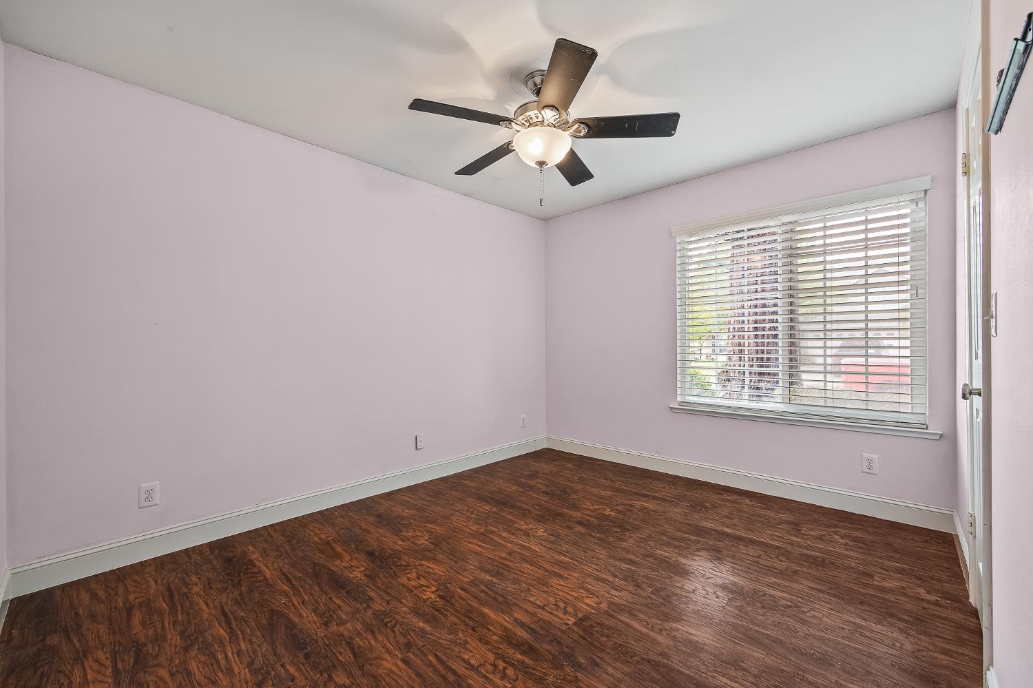2047 Muncie Ave, Fresno, CA 93720