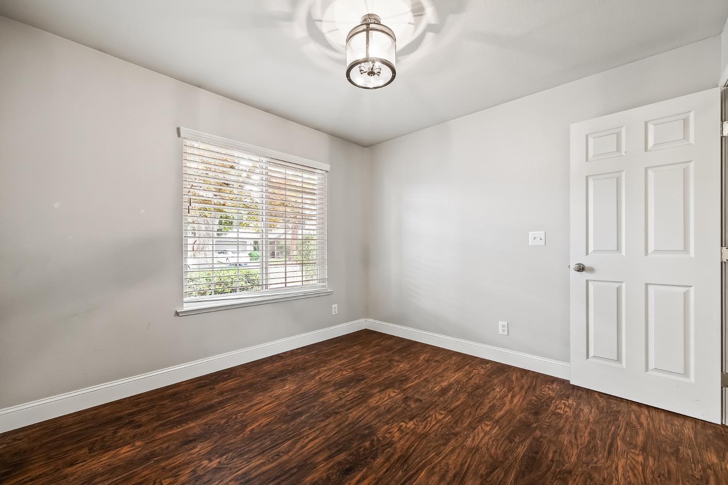 2047 Muncie Ave, Fresno, CA 93720