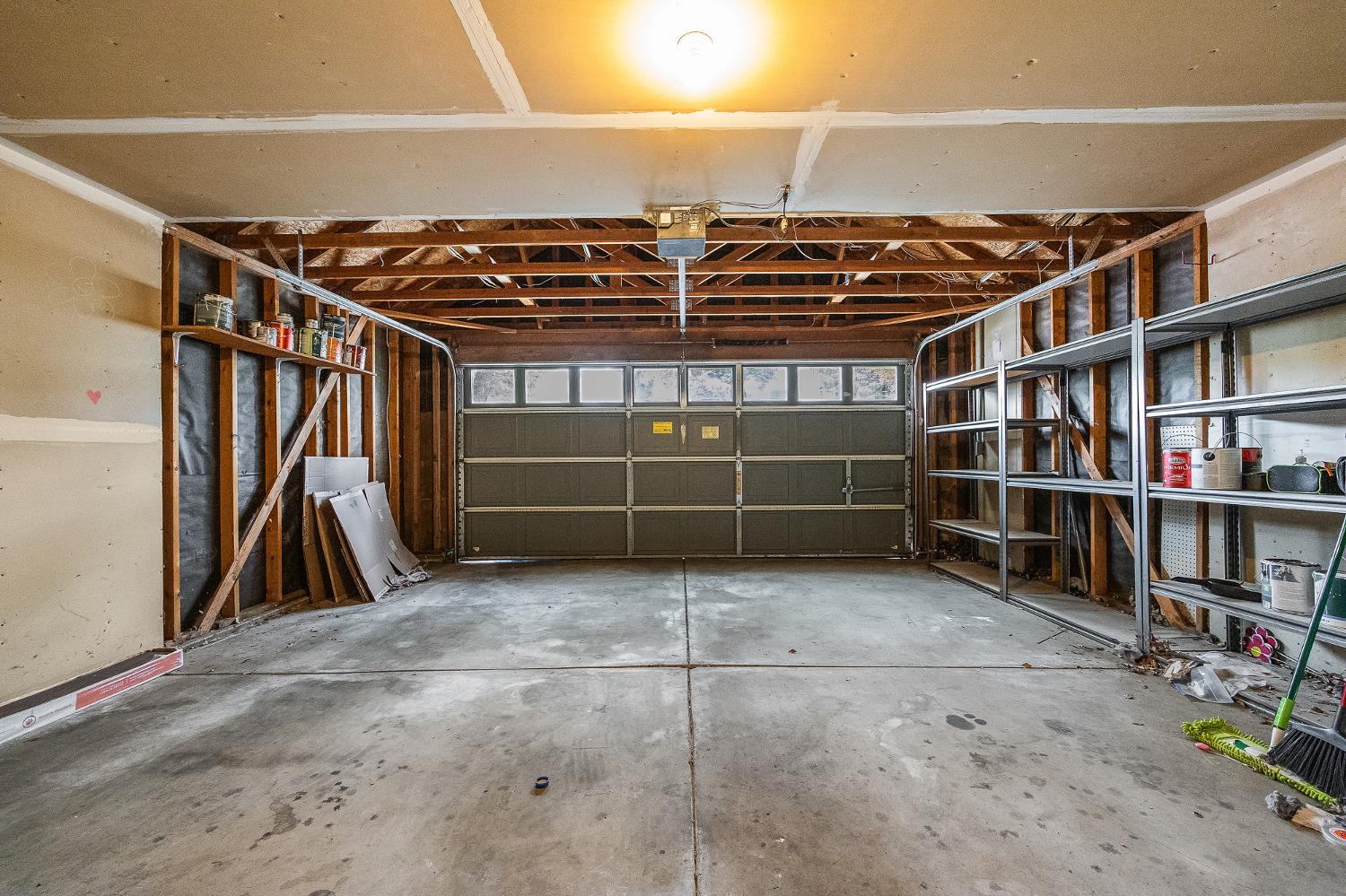 2047 Muncie Ave, Fresno, CA 93720